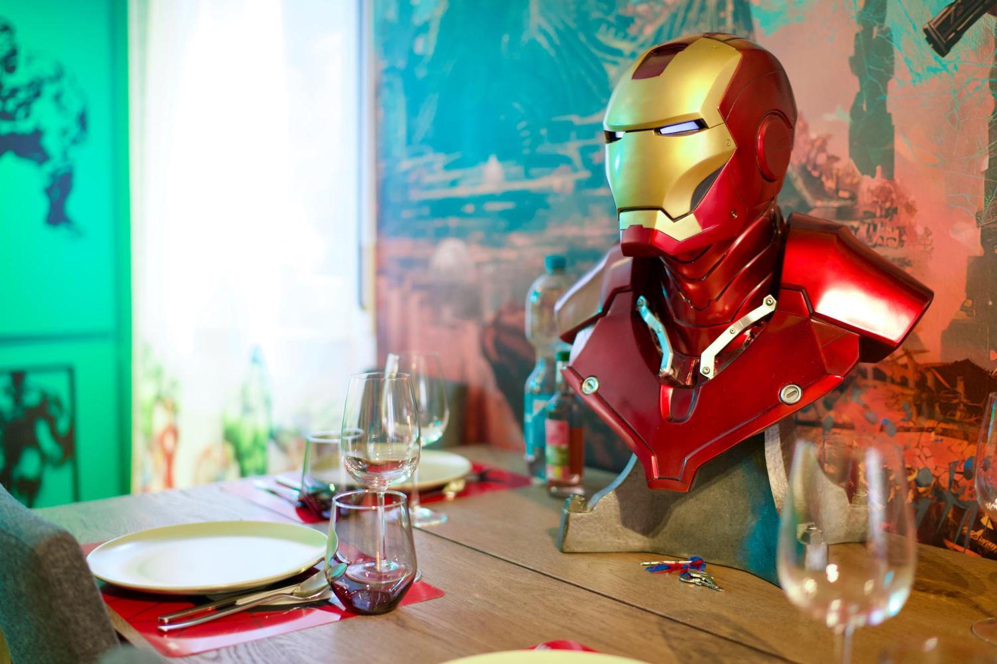 Edler Wohnraum Disney Marvel Studio Mit Balkon, Boxspringbett, Kaffeevollautomat, Lift & Parkplatz Chemnitz Eksteriør billede
