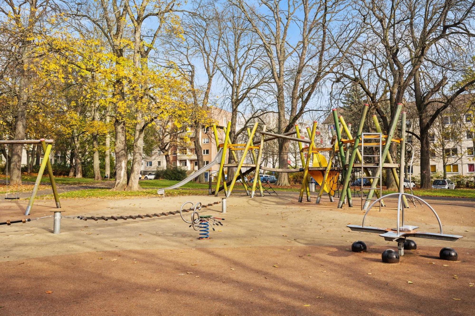 Edler Wohnraum Disney Marvel Studio Mit Balkon, Boxspringbett, Kaffeevollautomat, Lift & Parkplatz Chemnitz Eksteriør billede